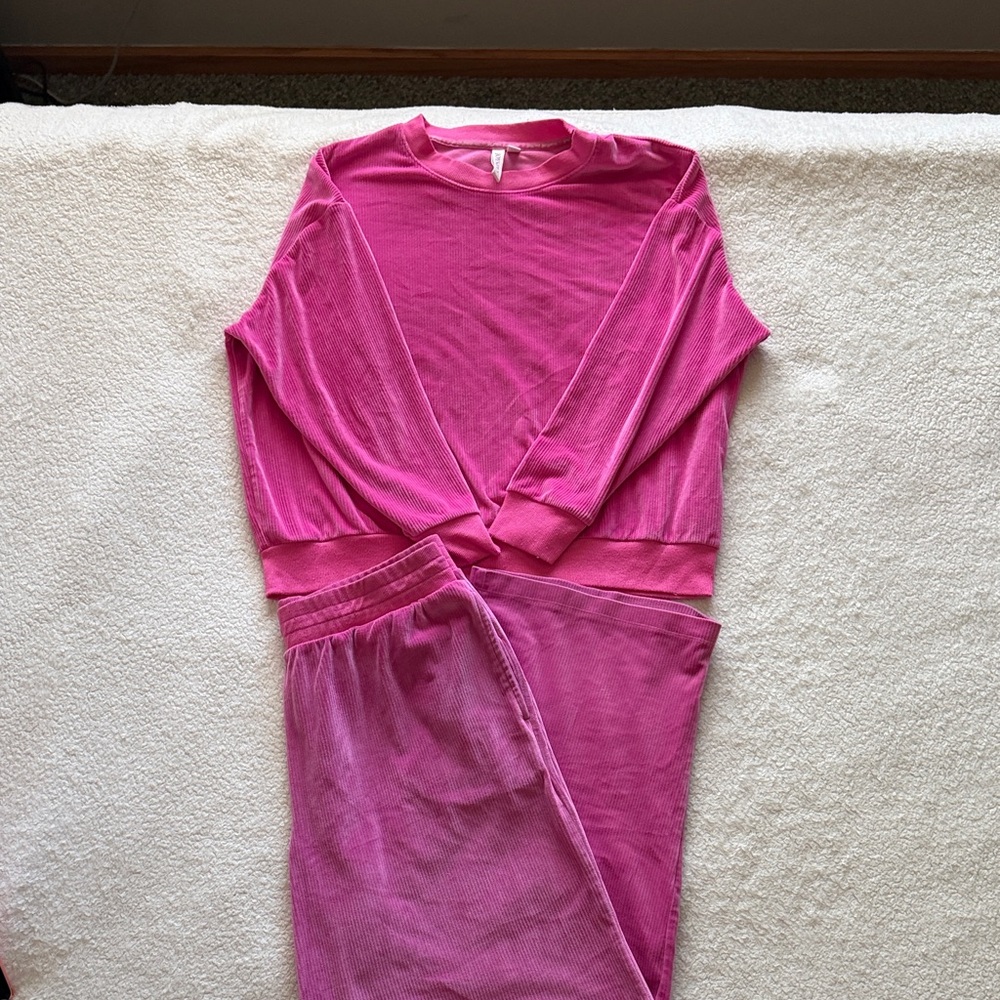 Cozy Pink Women's Pajama Set